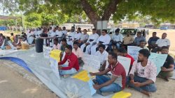 கனியமண் அகழ்வு மற்றும் காற்றாலை மின் உற்பத்தி நடவடிக்கைகளுக்கு எதிரான