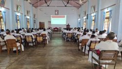 சமூகதொடர்பாடல் ஆண்டை மையப்படுத்திய குருக்களுக்கான சிறப்பு கருத்தமர்வு