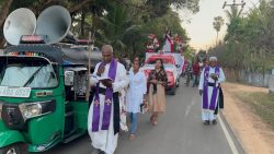 புலோப்பளை பங்கில் வீதி சிலுவைப்பாதை