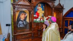 திருகோணமலை மறைமாவட்டத்திற்கு புனித பவுஸ்தீனாவின் முதல்நிலை திருப்பண்டம்