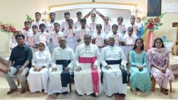 கொய்யாத்தோட்டம் கிறிஸ்து அரசர் ஆலயத்தில் பிள்ளைகளுக்கான உறுதிப்பூசுதல்