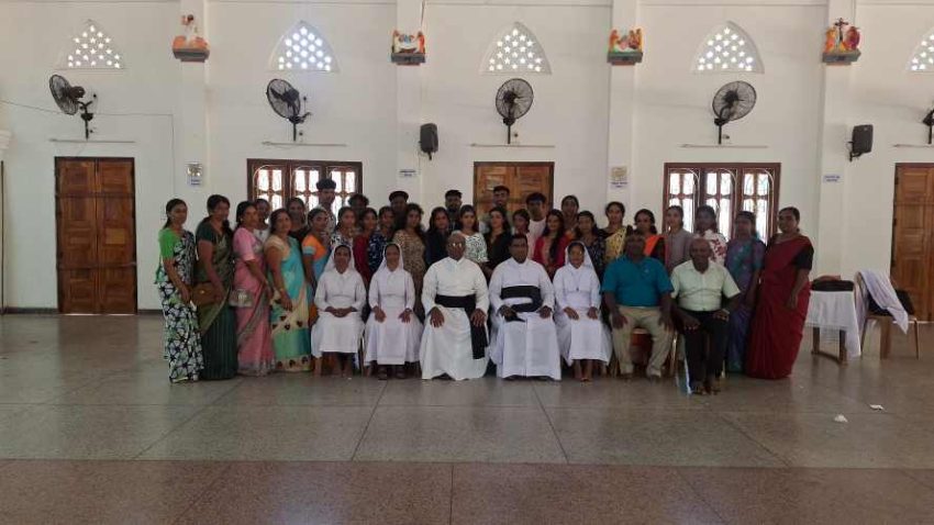 நவீன தொடர்பாடலும் அதனால் உருவாகும் சவால்களும் தொடர்பான கருத்தமர்வு