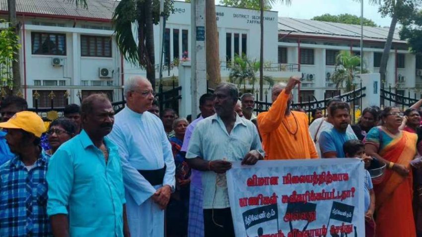 வலிகாகம் வடக்கு பிரதேச காணிகளை விடுவிக்கக் கோரி கவனயீர்ப்பு போராட்டம்