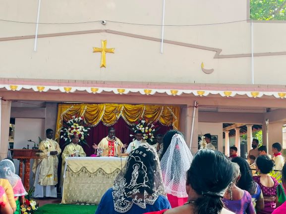 கொக்குவில் புனித சின்னப்பர் ஆலய திறப்புவிழாவும் நூற்றாண்டு திருவிழாவும்