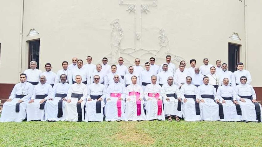 மறைமாவட்ட மற்றும் துறவற சபை குருக்களுக்கான “மேலதிக உருவாக்கப் பயிற்சி”