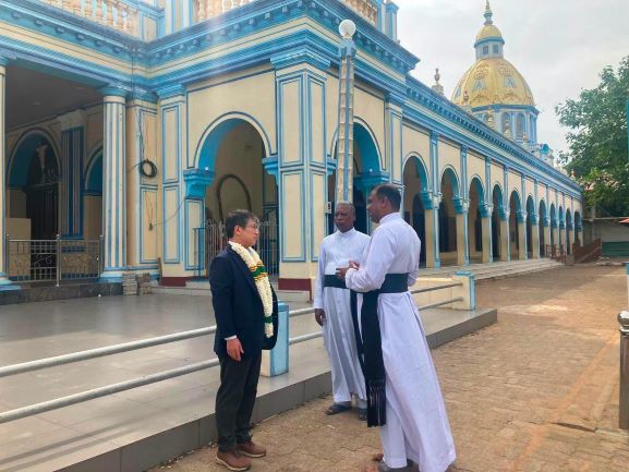 இலங்கைக்கான ஜப்பான் தூதுவர் யாழ்ப்பாணம் மற்றும் மன்னார் மாவட்டங்களுக்கு விஜயம்