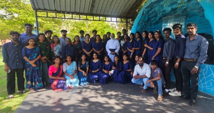 அல்லைப்பிட்டி பங்கில் தேசிய இளையோர் தின சிறப்பு நிகழ்வு
