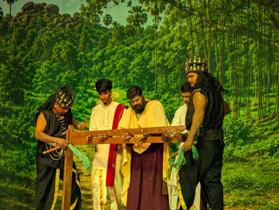 புனித அருளானந்தர் ஈரிரவு நாடகம்