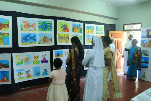 சித்திரமுத்திரைகள், ஓவிய கைவினைப் பொருட்களின் கண்காட்சி